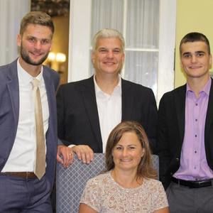 Meet your Posher, Michele